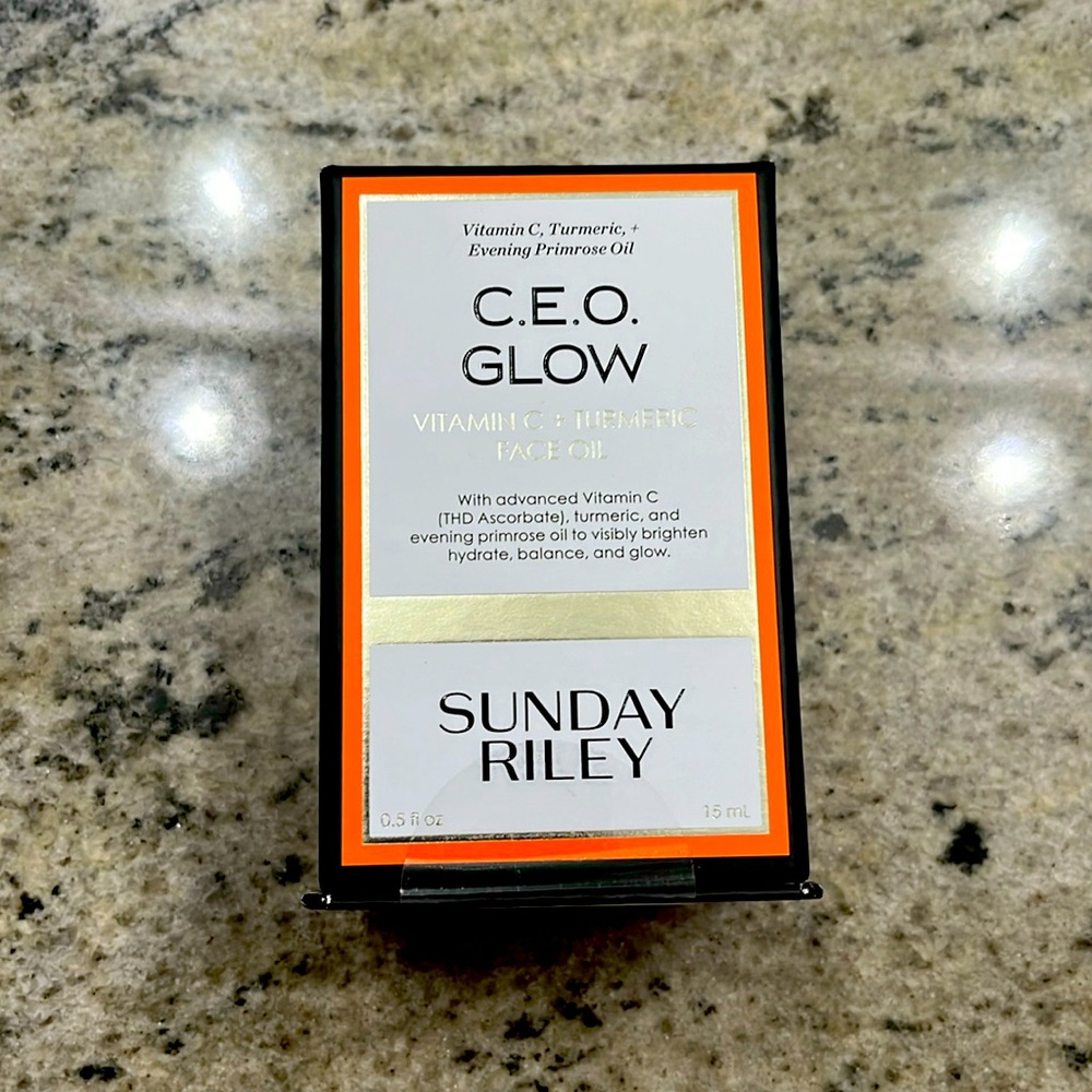 Sunday Riley CEO Glow vitamin c + turmeric face oil - brand new .5 fl oz